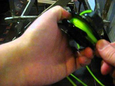 How to Properly Fill a Fishing Line With a Trimmer