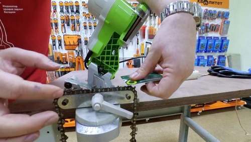 How to Sharpen a Chainsaw Chain