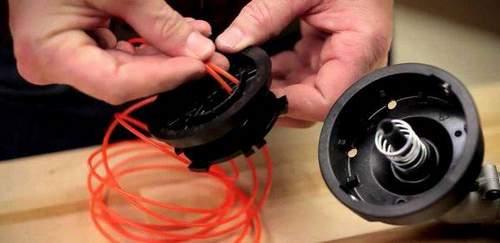 How to Thread a Fishing Line into a Trimmer Coil? instruction