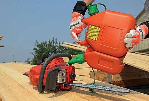 Which Gasoline To Pour Into A Stihl Chainsaw