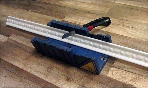 the better to cut the plastic skirting board