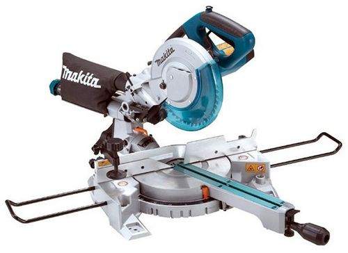 how to work with a miter saw on wood