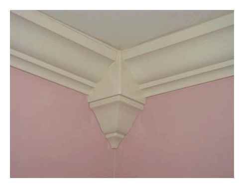 properly, trim, ceiling, plinth, corner