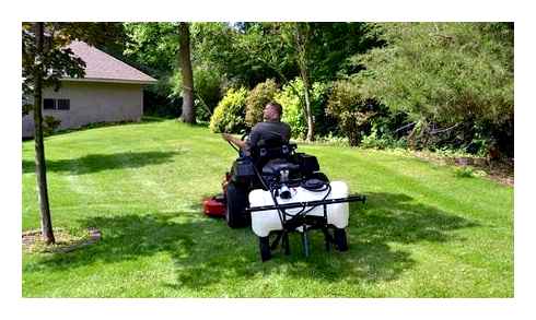 best, tow-behind, sprayers, reviews